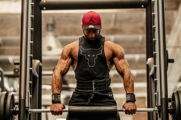 How can UK personal trainers tailor workouts to your needs?